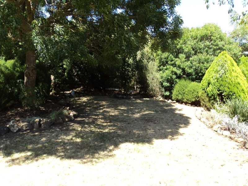9 Forest Street, Buninyong VIC 3357