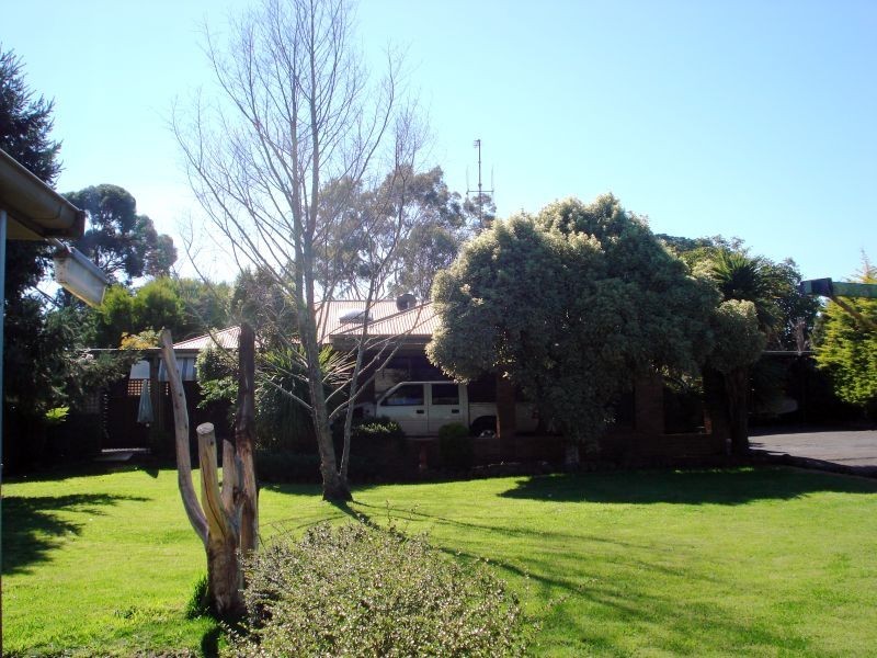 410-412 High Street, Learmonth VIC 3352