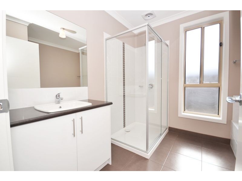 11a Lavinia Drive, Ballarat North VIC 3350