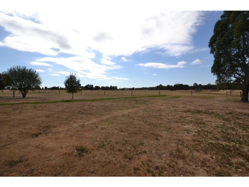 6 Gleno Court, Ballarat VIC 3350