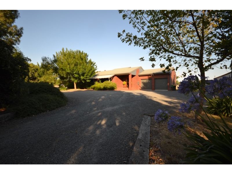 6 Gleno Court, Ballarat VIC 3350