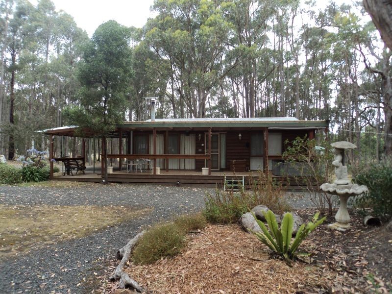 151 Grevillea Drive, Enfield VIC 3352