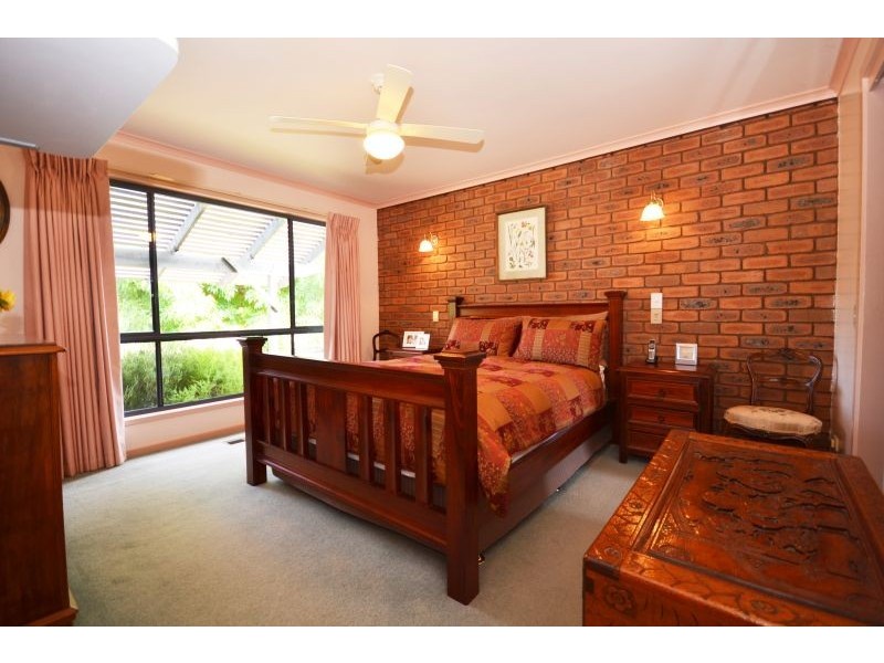 6 Gleno Court, Ballarat VIC 3350