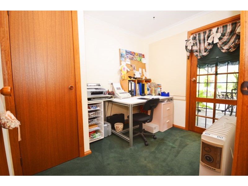 29 Stephen Street, Haddon VIC 3351