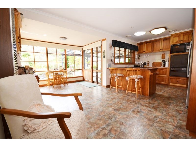 29 Stephen Street, Haddon VIC 3351