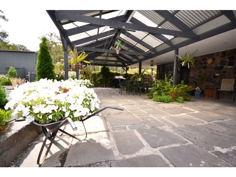 29 Stephen Street, Haddon VIC 3351