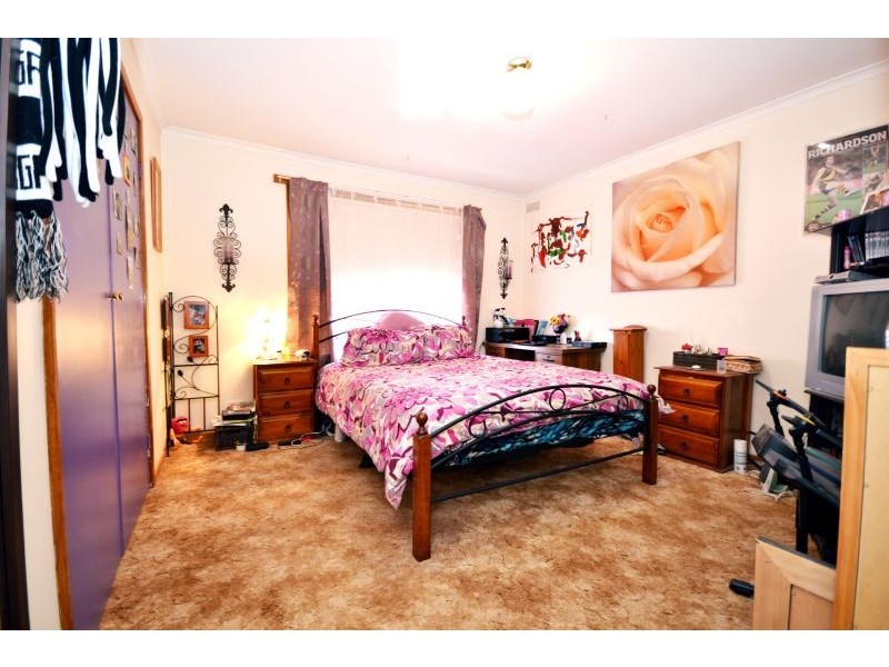 29 McNulty Drive, Wendouree VIC 3355