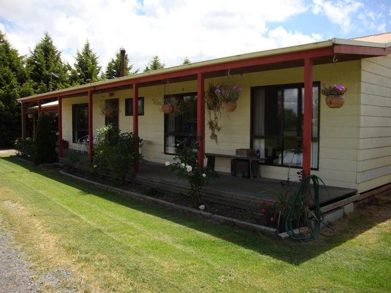 103 Sharpes Road, Miners Rest VIC 3352
