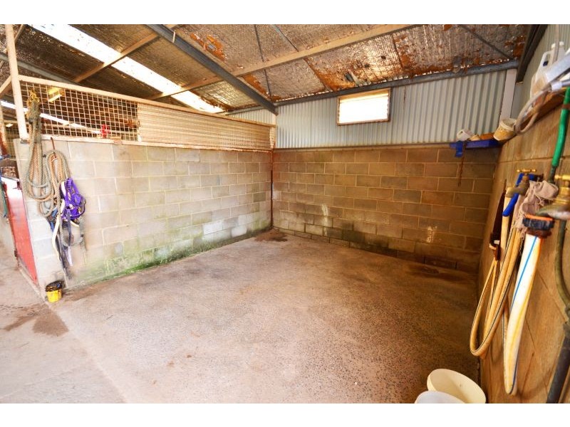 103 Sharpes Road, Miners Rest VIC 3352