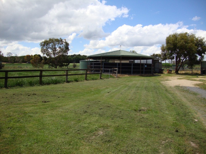 103 Sharpes Road, Miners Rest VIC 3352