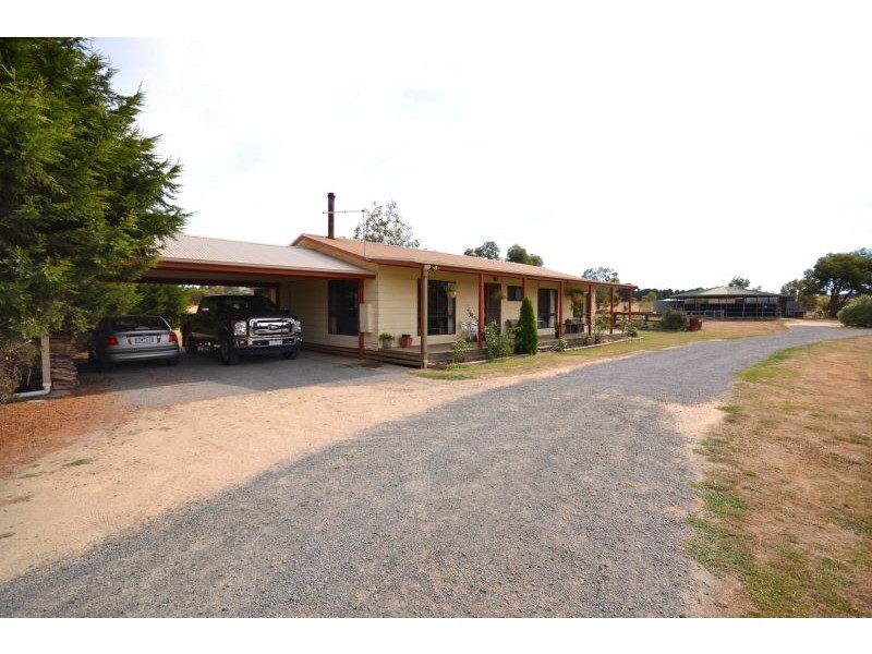 103 Sharpes Road, Miners Rest VIC 3352