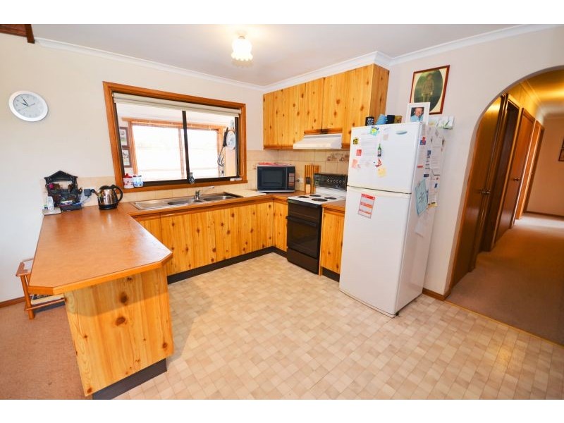 103 Sharpes Road, Miners Rest VIC 3352