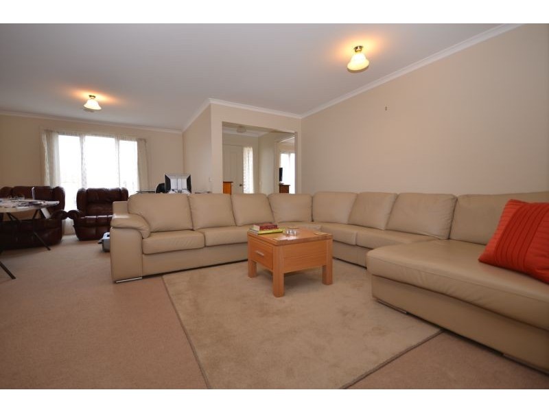 4 Josephine Way, Sebastopol VIC 3356