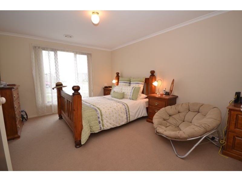 4 Josephine Way, Sebastopol VIC 3356
