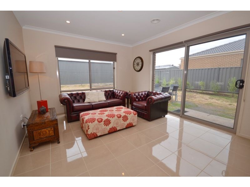 7 Holstein Close, Delacombe VIC 3356