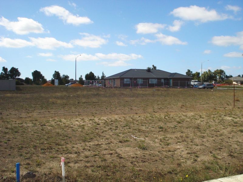 15 Canopy Avenue, Alfredton VIC 3350