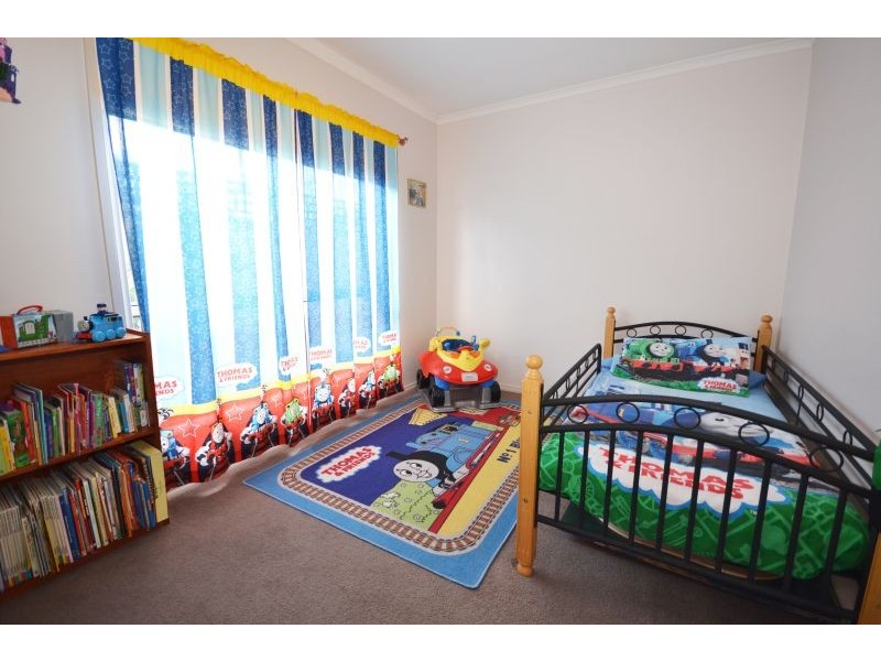 22 Westcliffe Crescent, Sebastopol VIC 3356