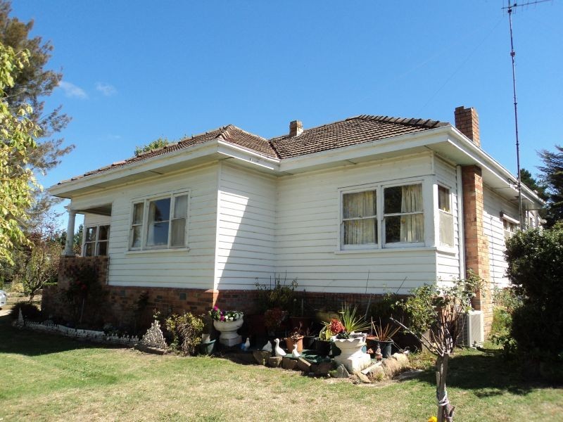 24 Park Road, Beaufort VIC 3373