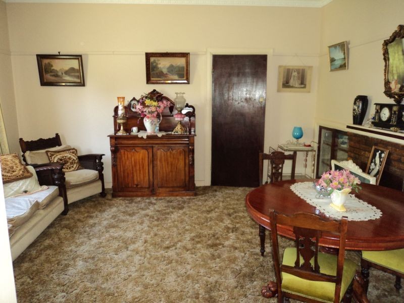 24 Park Road, Beaufort VIC 3373