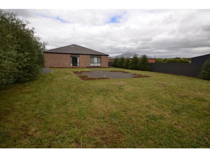 6a Creek Street, Miners Rest VIC 3352