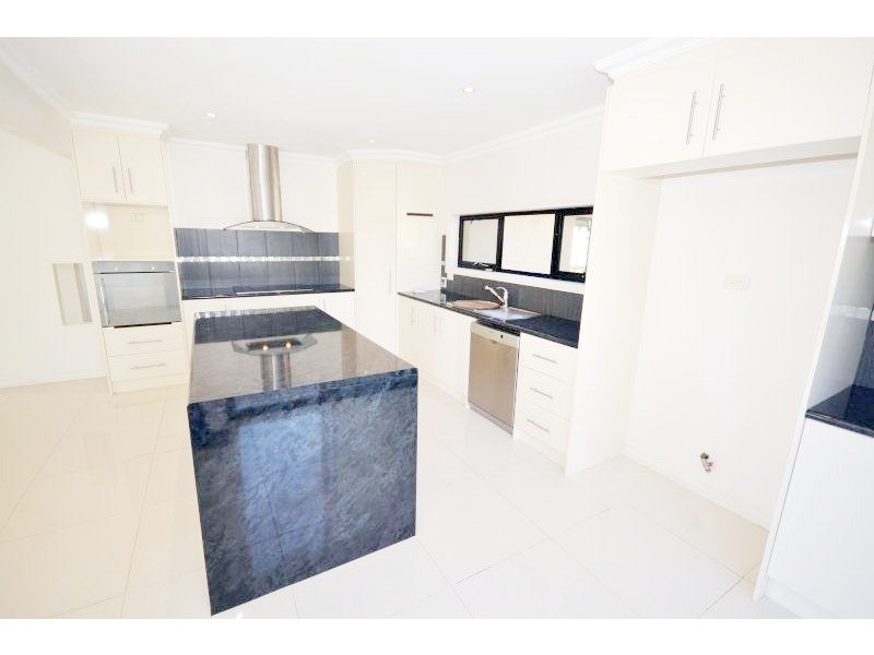 5 Anthony Crescent, Sebastopol VIC 3356