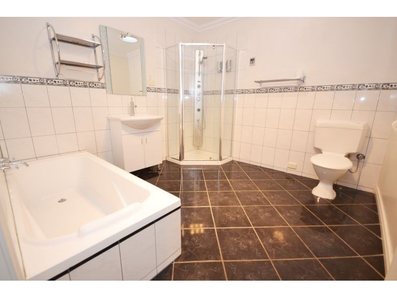 5 Anthony Crescent, Sebastopol VIC 3356