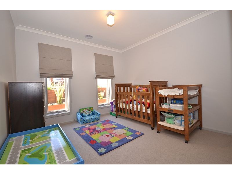 2 Kingfisher Court, Brown Hill VIC 3350