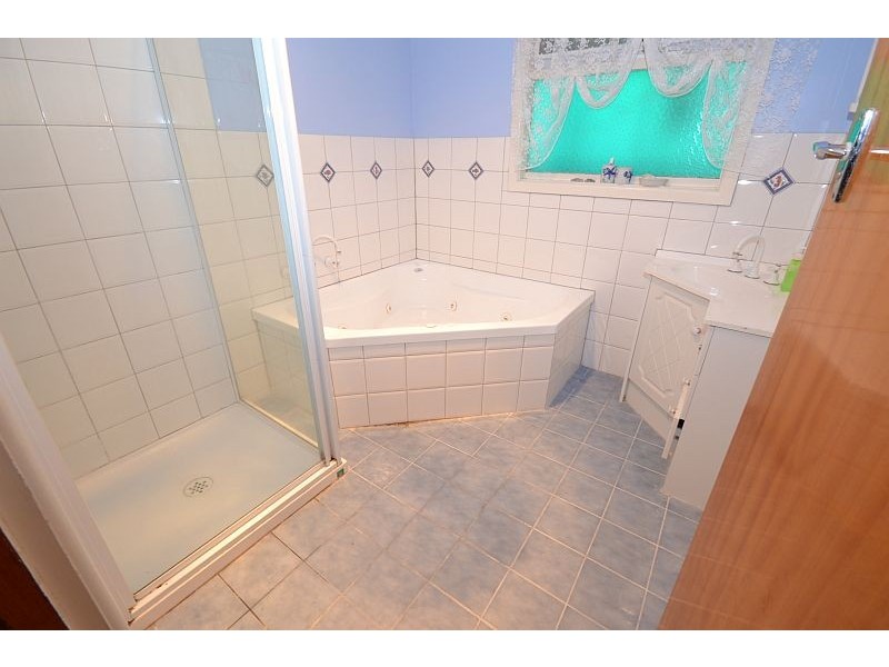 28 Stamford Street, Wendouree VIC 3355