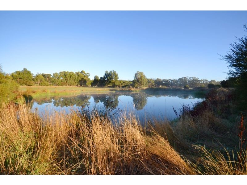 188 Pound Creek Road, Navigators VIC 3352