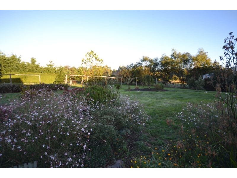 188 Pound Creek Road, Navigators VIC 3352