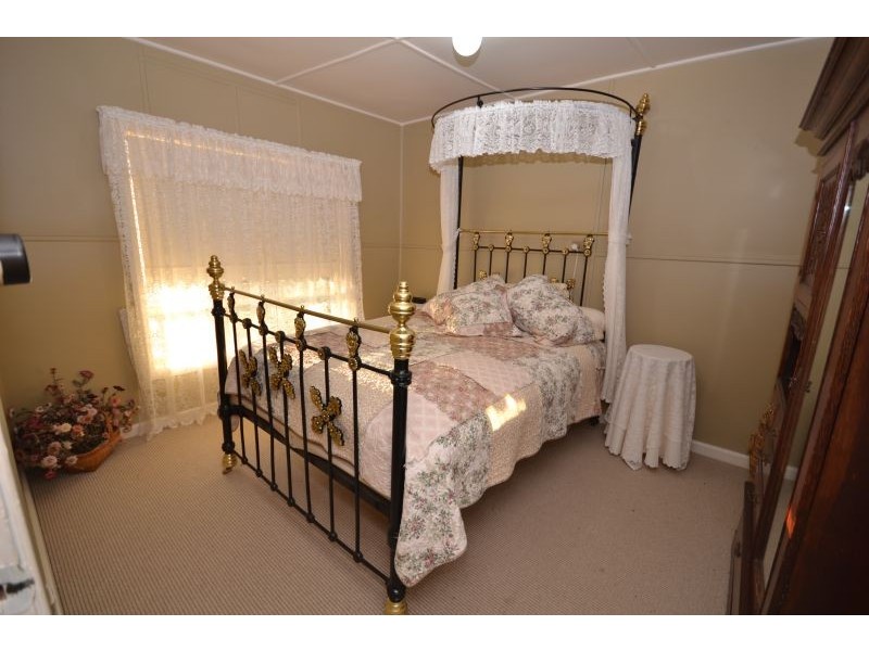 188 Pound Creek Road, Navigators VIC 3352