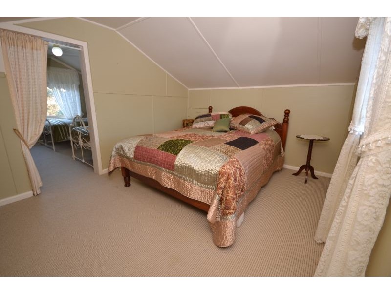 188 Pound Creek Road, Navigators VIC 3352