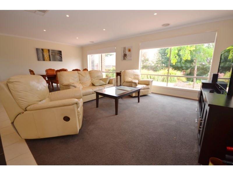 7 Petian Court, Ballarat North VIC 3350