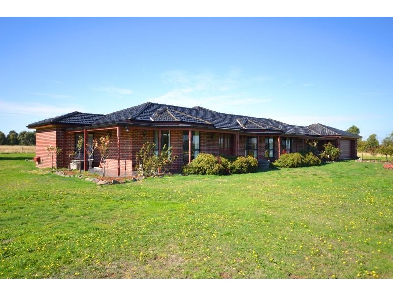 2 McGrath Court, Cardigan VIC 3352
