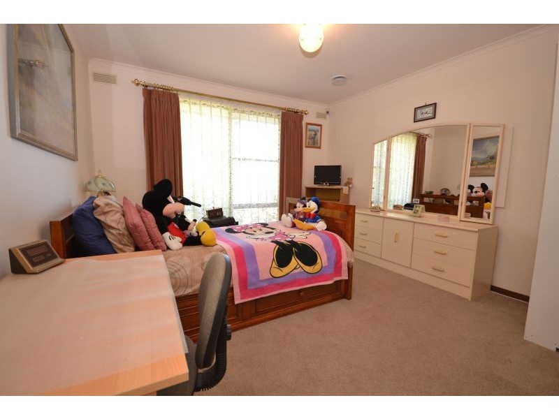 5 Sainsbury Court, Mount Clear VIC 3350