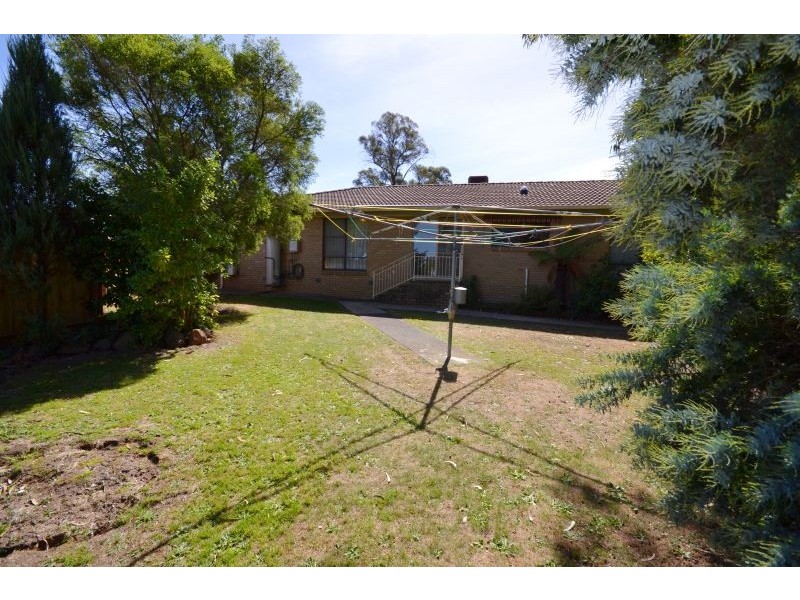 5 Sainsbury Court, Mount Clear VIC 3350