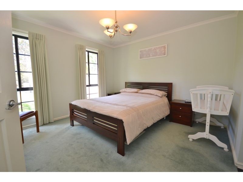 126 Brittain Street, Mount Pleasant VIC 3350