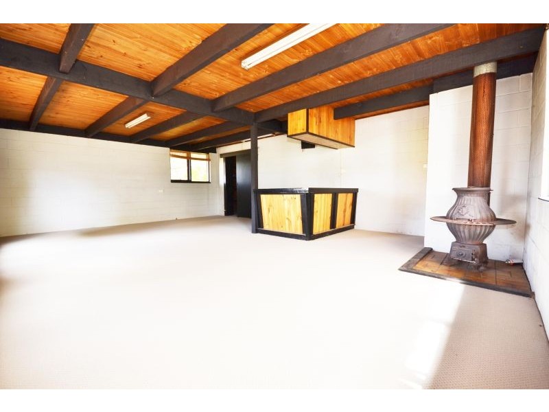 35 Carrigans Lane, Snake Valley VIC 3351