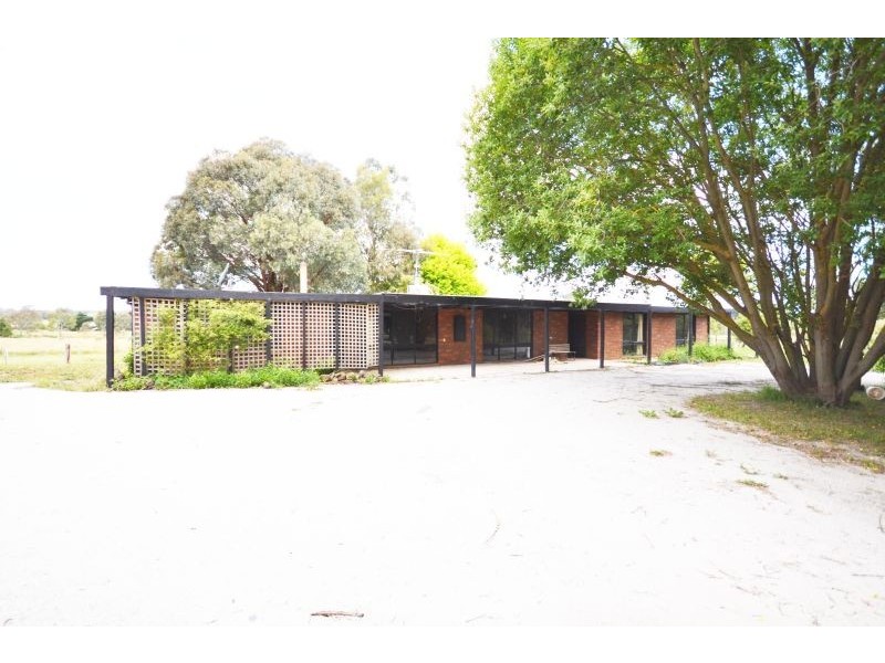 35 Carrigans Lane, Snake Valley VIC 3351