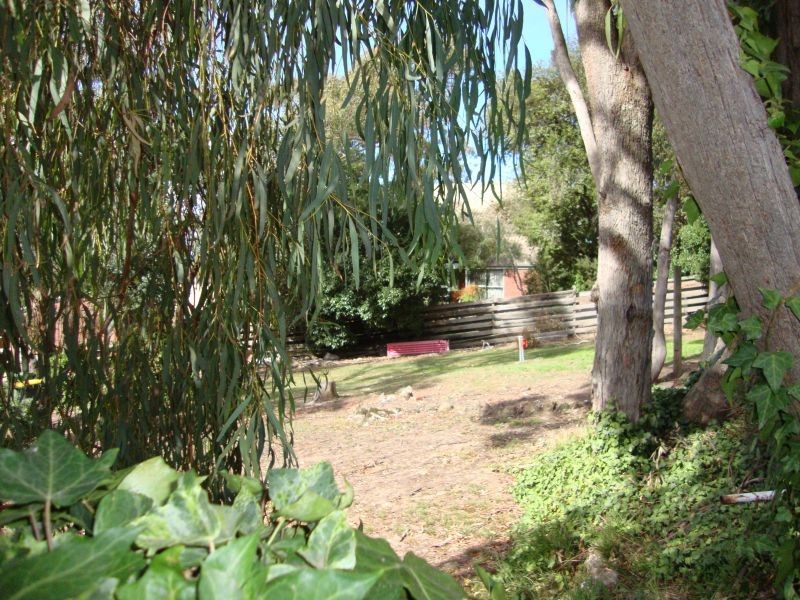 3 Geoffrey Grove, Mount Clear VIC 3350