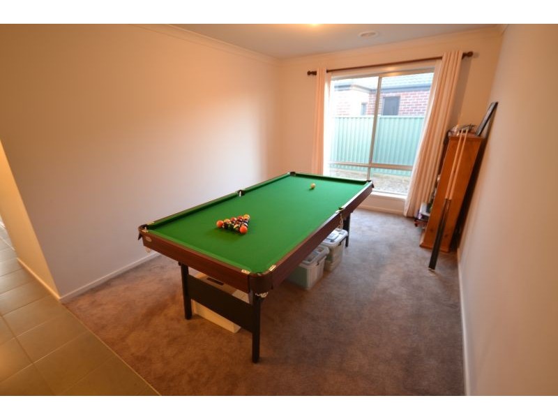 17 Waterside Close, Miners Rest VIC 3352