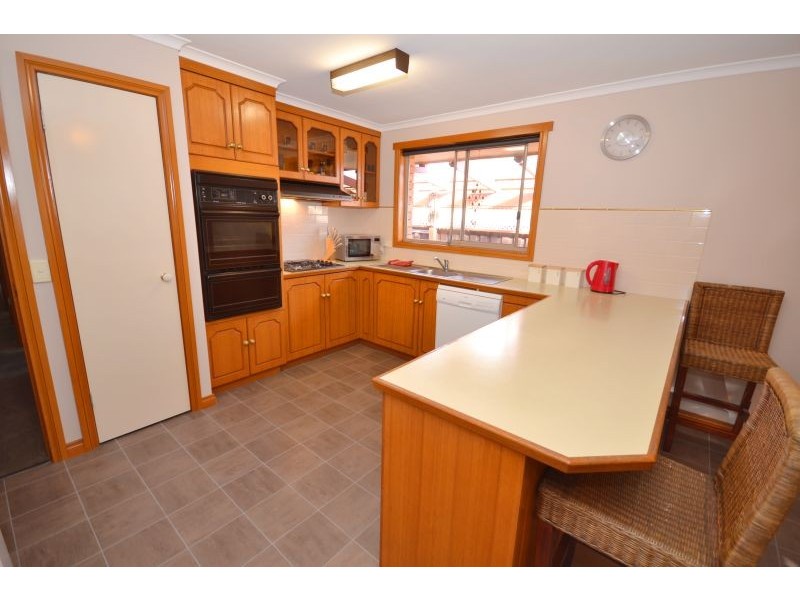 14 Jasmine Drive, Delacombe VIC 3356