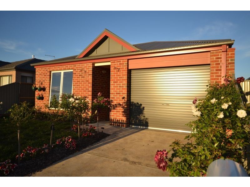 9 Yarra Park Drive, Sebastopol VIC 3356