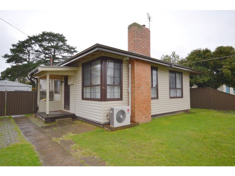 62 Primrose Street, Wendouree VIC 3355