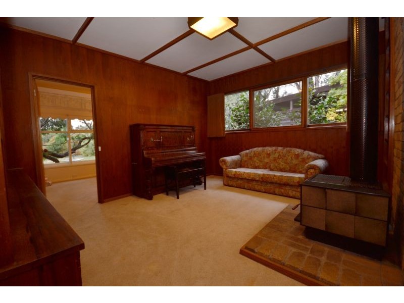 31 Jacksons Road, Brown Hill VIC 3350