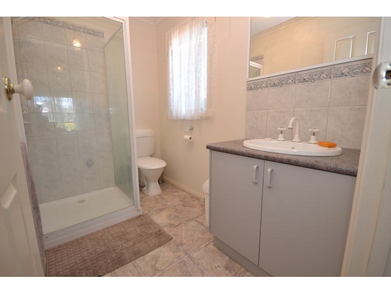 14 Wicklow Drive, Invermay Park VIC 3350