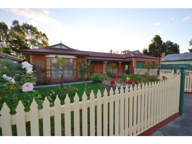 1334 Geelong Road, Mount Clear VIC 3350