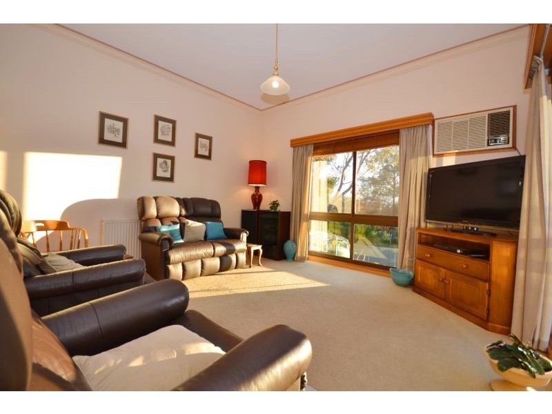 1334 Geelong Road, Mount Clear VIC 3350