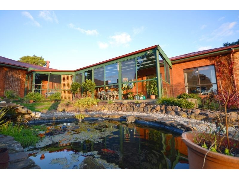 1334 Geelong Road, Mount Clear VIC 3350