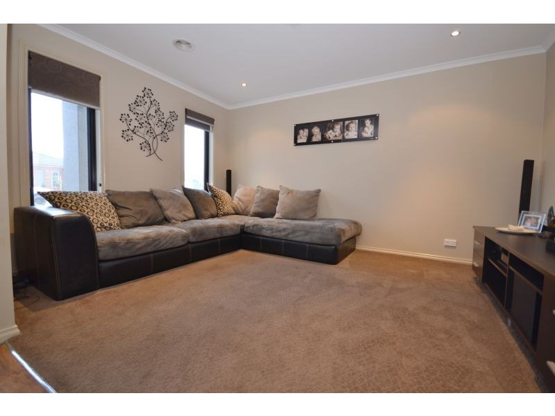 19 Holstein Close, Delacombe VIC 3356